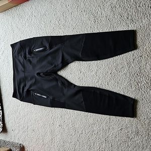 Athleta Sleet High Traverse legging